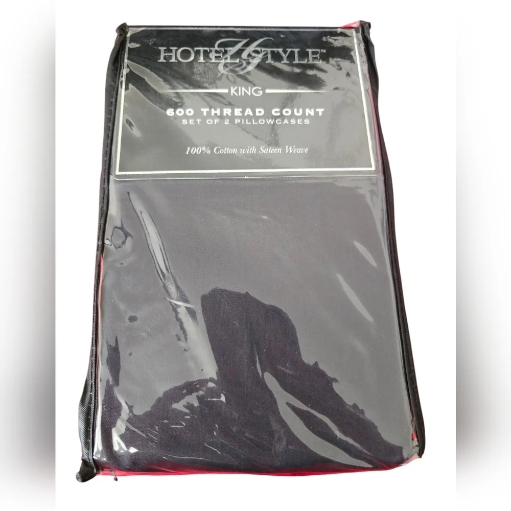 NWT Hotel Style King Pillowcases - White/Black